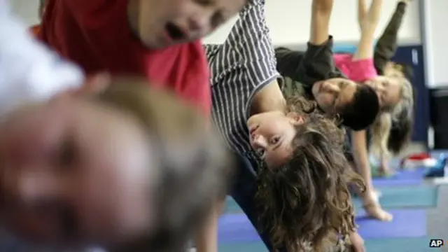 शोध के मुताबिक जो बच्चे कसरत करते हैं वे पढ़ाई में अच्छा प्रदर्शन करते हैं.