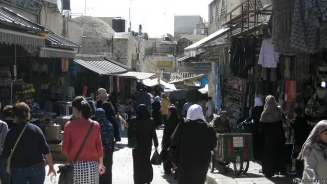 دروازه دمشق در بازار بخش قدیمی بیتالمقدس