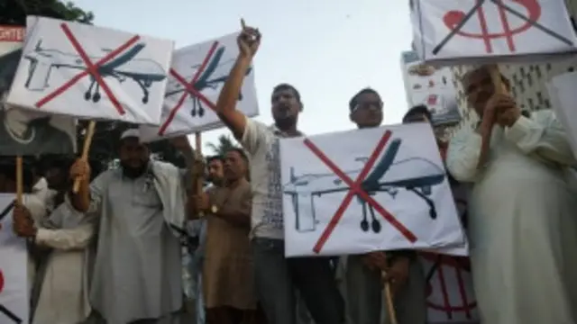 عوامی سطح پر پاکستان میں ڈرون حملوں کے بارے میں شدید غم ہو غصہ پایا جاتا ہے