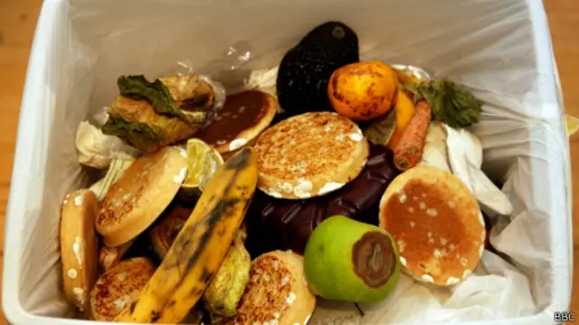 Sorvete de banana, queijo congelado, e biscoito requentado são algumas soluções para evitar o desperdício