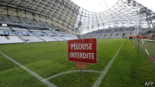 ပြင်သစ် လိဂ်ဝမ်းနဲ့ လိဂ်တူး ပွဲစဉ်တွေ သပိတ်မှောက်မယ်