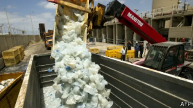 Medusas en la basura