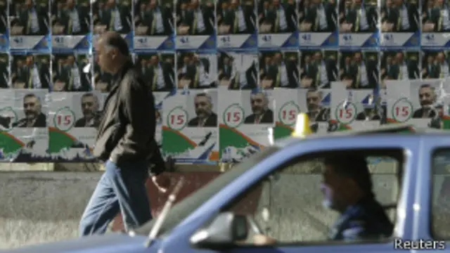 Предвыборные афиши в Тбилиси