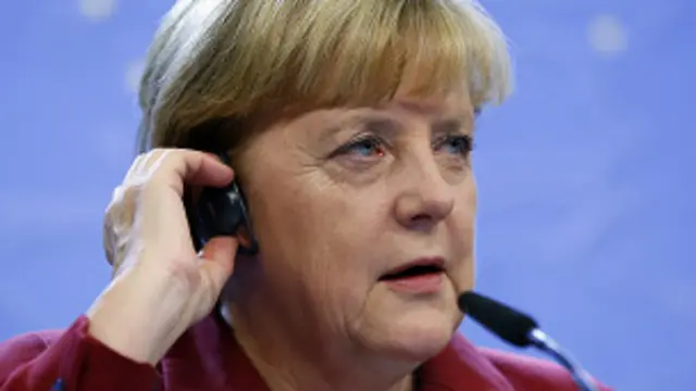 مرکل می گوید بی اعتمادی ایجاد شده همکاری اطلاعاتی را مشکل می کند