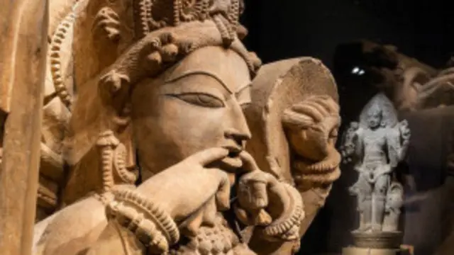 یوگا کی جڑیں ہندو مذہبی روایات میں پیوستہ ہیں