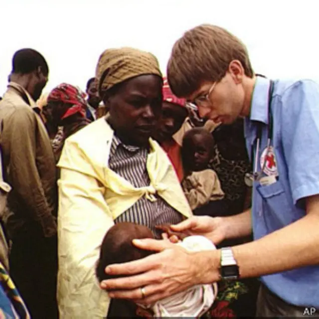 Волонтер Красного Креста в Руанде (1999)