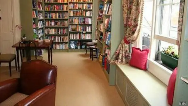 Cuarto de biblioterapia de Mr B's Emporium
