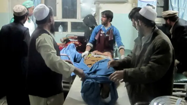 افغان ولسمشر حامد کرزي دغه پېښه په سختو ټکو غندلې او دا یې د افغانستان د دښمنانو کار بللی.