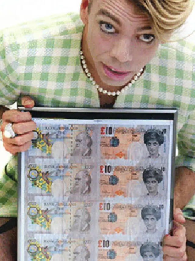 “双面十镑纸币”(Di-faced tenner)