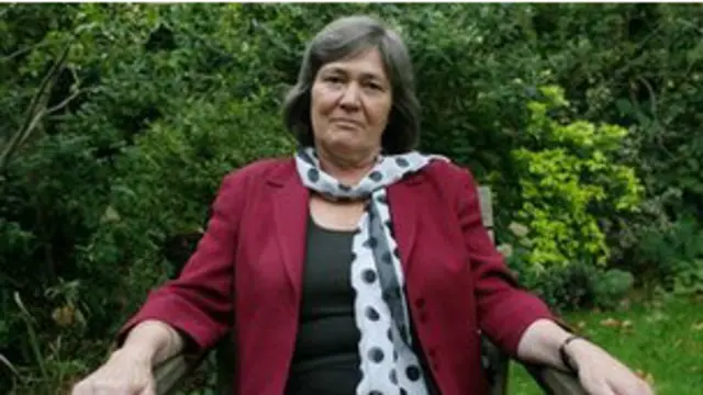 ام آی سیکس به خانم شورت پیشنهاد جاسوسی در مورد رهبران کشورهای آفریقایی را کرده بود