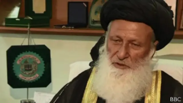 شیرانی صاحب کہتے ہیں کہ وہ کونسل سے کوئی معاوضہ وصول نہیں کرتے 