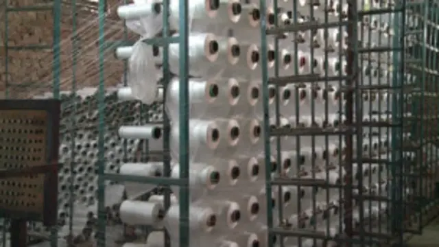 سوات میں شدت پسندی اور تباہ کن سیلاب کی وجہ سے تین سو کے قریب کارخانے بند ہوچکے ہیں