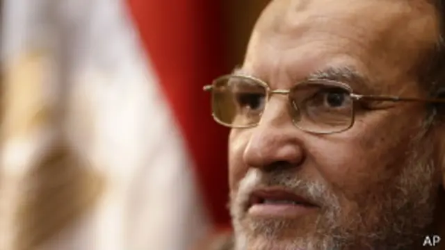 كان العريان عضوا بمجلس الشعب المصري