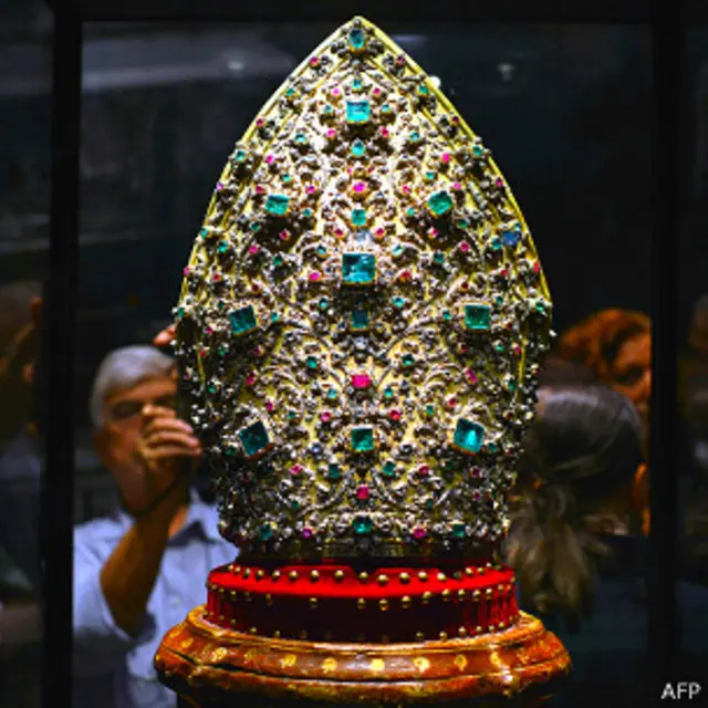 Митра епископа