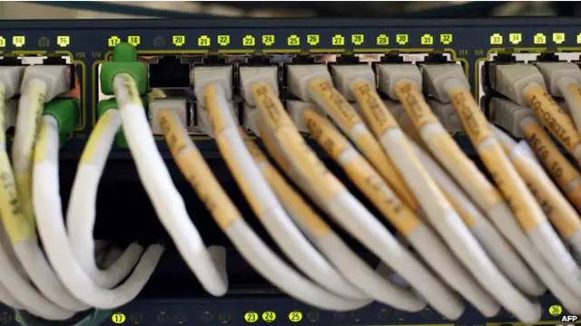 इंटरनेट केबल्स