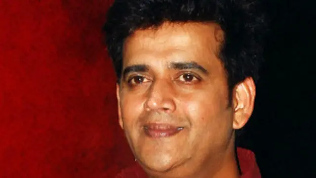 روی کشن اپنی علاقائی زبان کی فلموں میں اتنے ہی مقبول ہیں جتنے امیتابھ بچن ہندی فلموں میں