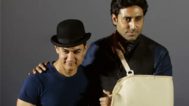 اس فلم میں عامر خان کے ساتھ ابھیشیک بچن بھی اہم رول میں موجود ہیں