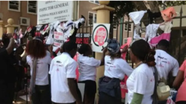 Люди вышли на протест против безнаказанности насильников 16-летней девушки