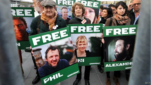 Акция в Париже