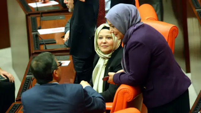 Porno jinsiy aloqa yosh qizlar guruh jinsiy aloqani yaxshi koradilar