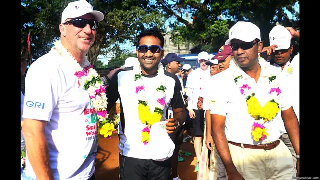 මහේල ජයවර්ධන සහ ශ්‍රීමත් ඉයන් බොතම් මේජර් ජනරාල් උදය පෙරේරා සමඟ කිලිනොච්චියේදී