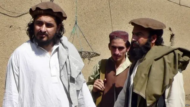 مسعود د خپلو طالب جنګیالیو په منځ کې یو پیاوړی، سخت دریځی او د درناوي وړ شخصیت بلل شوی. 