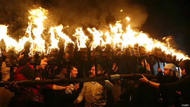 ایران از دوره صفویه با مذهب تشیع و زبان فارسی، سفره اش را از جهان اسلام سنی مذهب جدا کرده بود