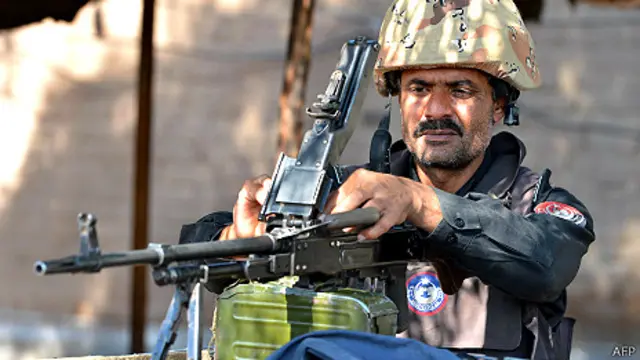 وضعت قوات الأمن الباكستانية في حالة تأهب تحسبا لانتقام طالبان