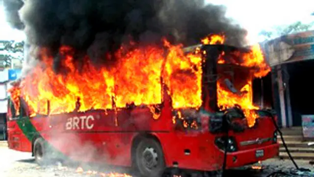 بنگلہ دیش میں پرتشدد مظاہروں میں جنوری سے اب تک سو سے زیادہ افراد ہلاک ہو چکے ہیں