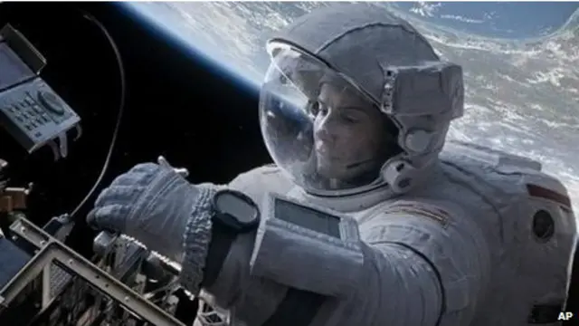 "Gravity" no es mexicana, pero fue dirigida por un mexicano: Alfonso Cuarón.