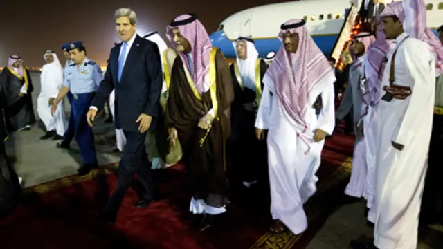 وصل كيري الى الرياض مساء الأحد