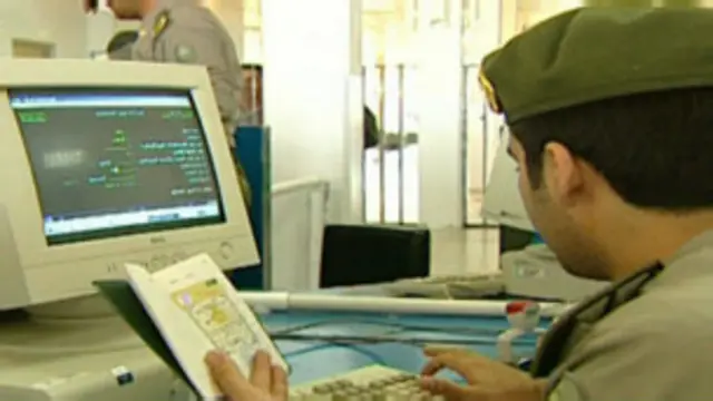 سعودي عربستان د سږ کال په لومړیو کې میلیونونو بهرنیو ځایي کار کوونکو ته د زیاتو حقونو د ورکولو نوي اصول وضع کړل.