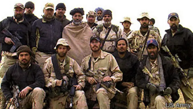 تامین امنیت جان حامد کرزی در آغاز حکومتش به دست نیروهای ویژه ارتش آمریکا بود