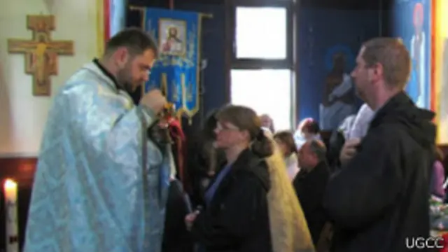 Заробітчани в церкві