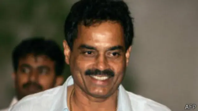 انڈین کرکٹ ٹیم کے سابق کپتان دلیپ وینگسر کے مطابق داؤد ابراہیم نے جیت کی صورت میں ٹیم کو انعام کی پیشکش کی تھی