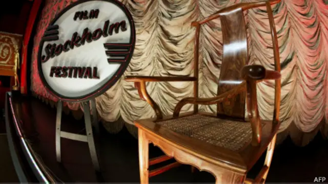 这个作品的原型是一把具有明朝风格的古董椅(04/11/2013)