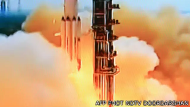 بھارت میں سائنسدانوں کا کہنا ہے کہ مریخ کے خلائی مشن میں پیر کو تکنیکی خرابی آ گئی تھی جسے دور کر لیا گيا ہے