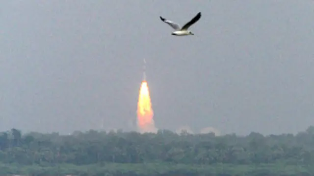 الهند تطلق مركبة فضائية إلى المريخ