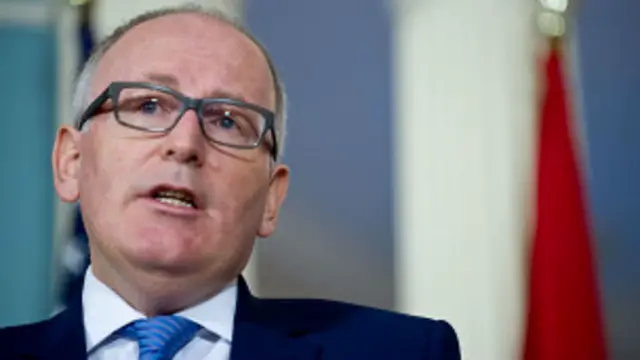 Frans Timmermans, le ministre chargé de la diplomatie hollandaise, a salué la fin de ce "moment tendu" pour les ex-otages et leurs proches