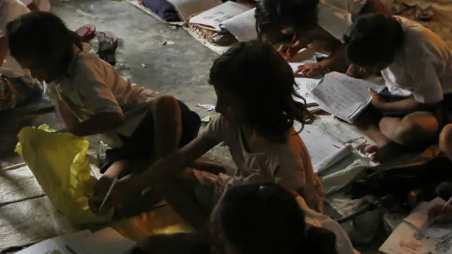 عبدالملک کہتے ہیں کہ راستے کی دشواریاں انہیں اپنے مقصد سے بہکا نہیں سکتیں