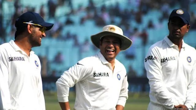 اس سیریز کا دوسرا ٹیسٹ میچ ممبئی میں کھیلا جائے گا جو سچن تندولکر کا 200 واں میچ ہوگا جس کے بعد وہ کرکٹ کو الوداع کہہ دیں گے۔