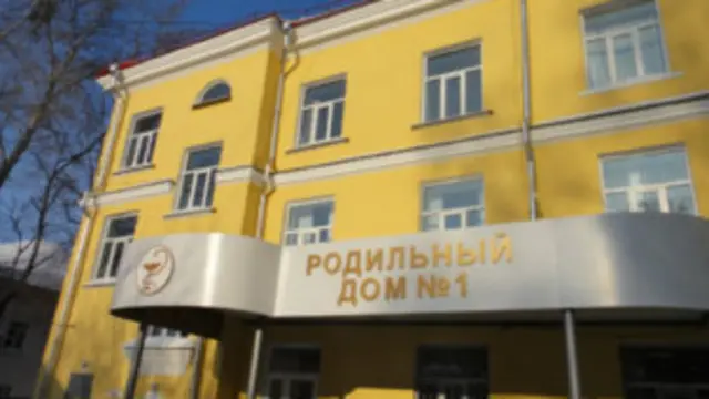 Полиция ходимлари аёлни туғруқхонага олиб киришгандан бир неча дақиқа ўтиб чақалоқ туғилган.