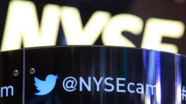 د نيويارک ونډو بازار د ټويټر په لوحو سينګار شوی و