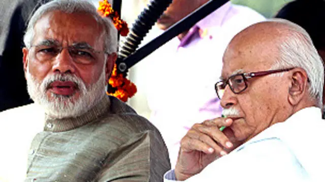 नरेंद्र मोदी, लालकृष्ण आडवाणी