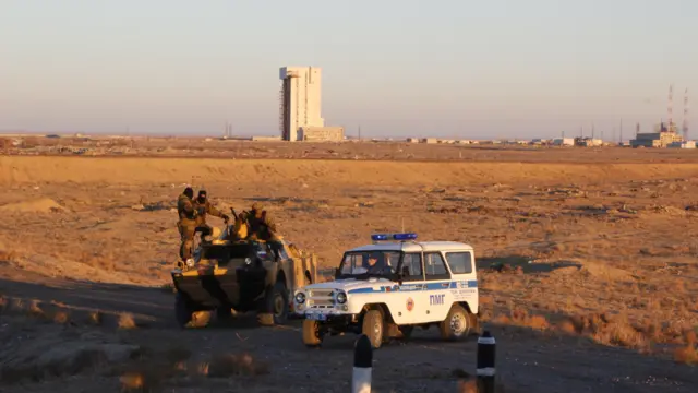 Lực lượng an ninh ở Baikonur. Pavel Aksenov của BBC tiếng Nga
