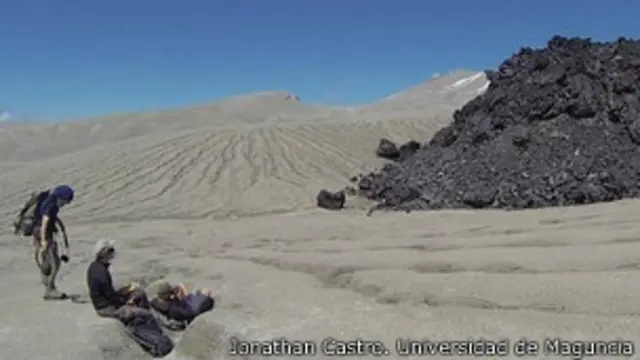 Investigadores en el Cordón Caulle