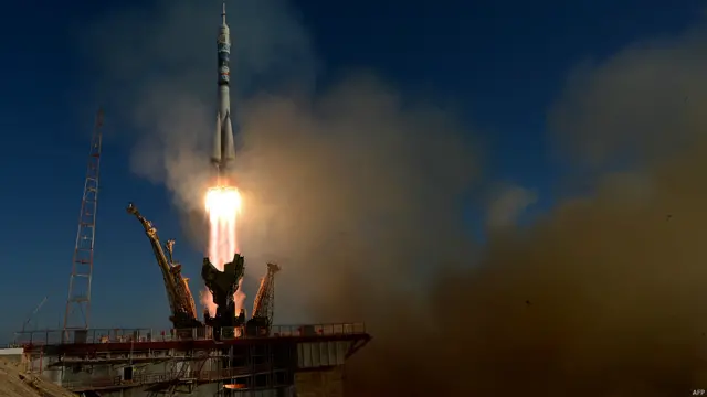 Tên lửa Soyuz phóng vào vũ trụ - AFP