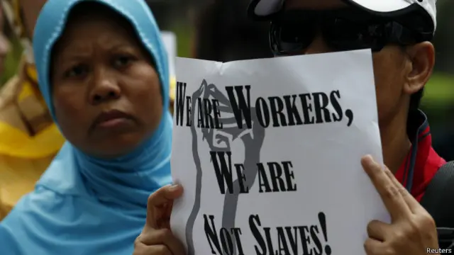 உரிமை கோரி வீட்டுப் பணிப்பெண்கள் நடத்திய ஒரு ஆர்ப்பாட்டம்