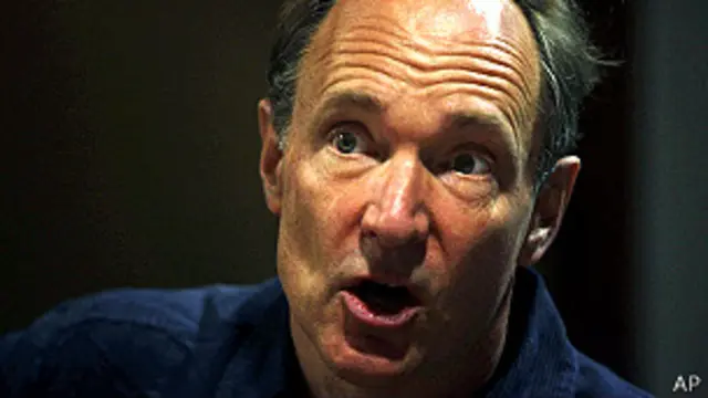 يقول السير تيم إن ممارسات وكالات الاستخبارات تضعف الأمن على الانترنت