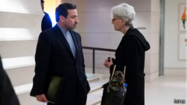 وندی شرمن، معاون سیاسی وزیر امور خارجه، سرپرست هیات آمریکایی را برعهده دارد